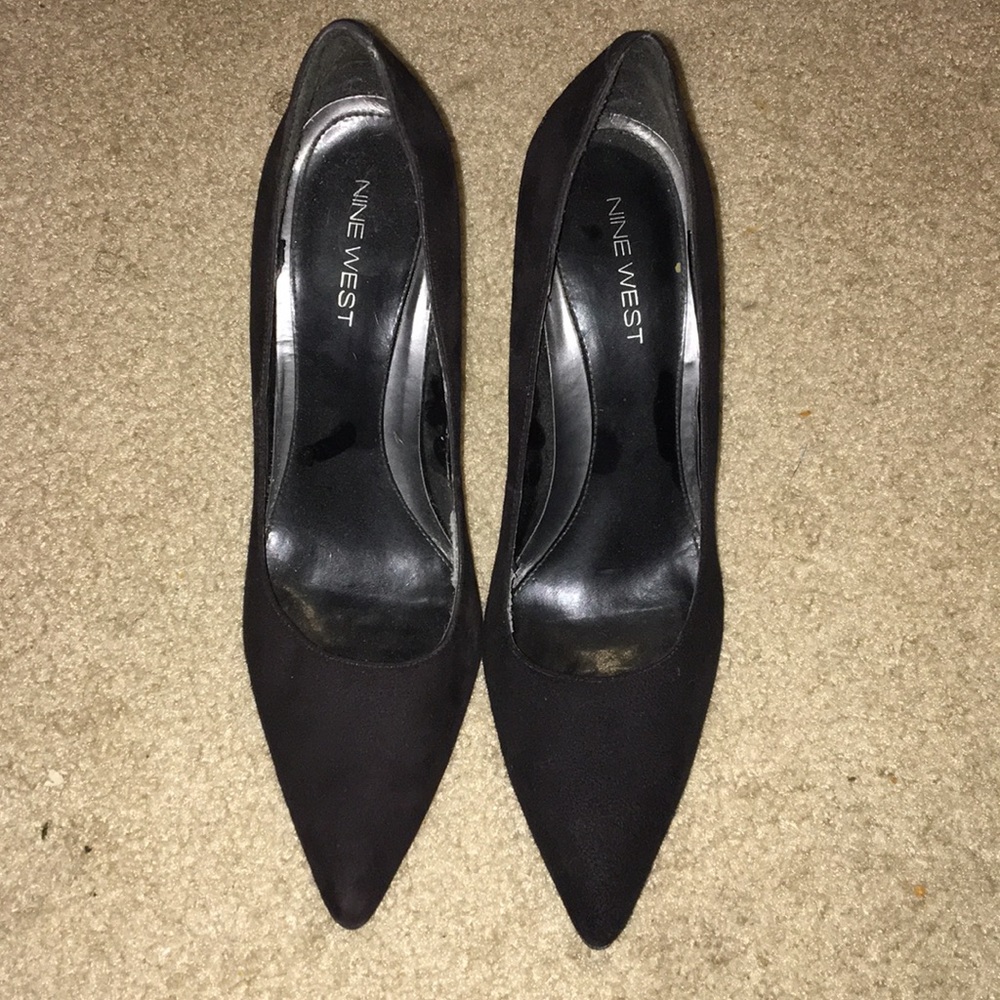 Nine West black suede pumps sz 10 genuine leather